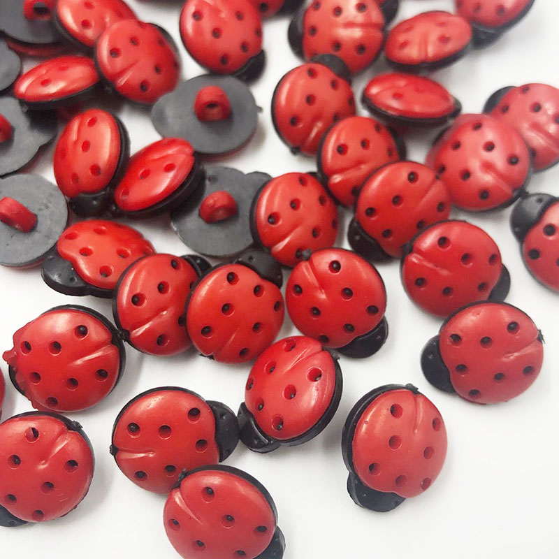 50/100 peças joaninha vermelha - Button Hole Cutter avaliação e preço